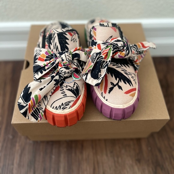 FARM RIO slide on sneaker, size 7.5 - Picture 2 of 6